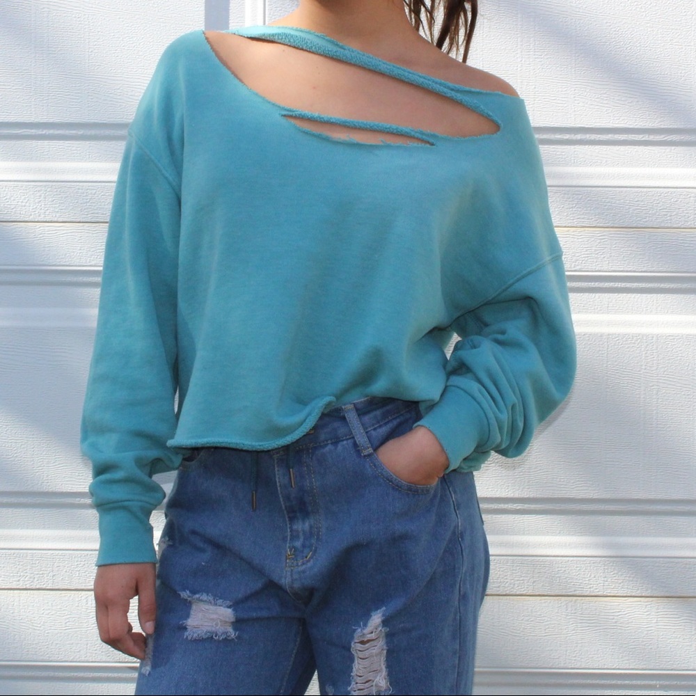 Blue American Eagle 80’s swearter